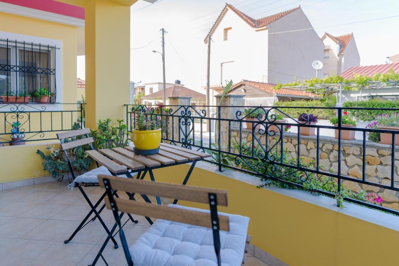Aurelia Apartment Lixouri Exterior photo